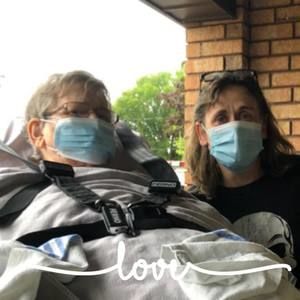 Meet your Posher, Julia